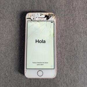 * For parts * Apple iPhone SE Cell Phone  📱 (Rose ) * For Parts *